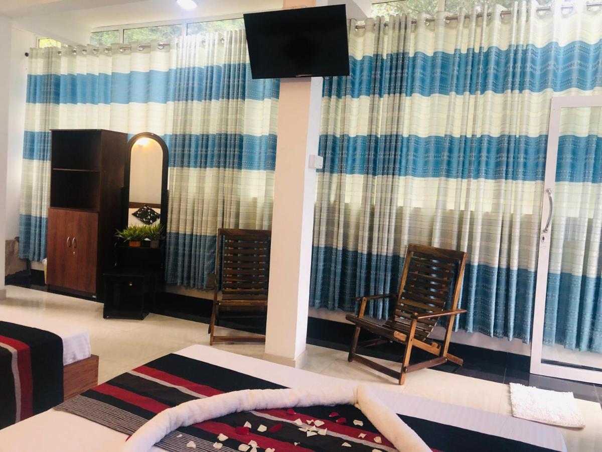 באדולה Boo Kirinda Holiday Resort מראה חיצוני תמונה